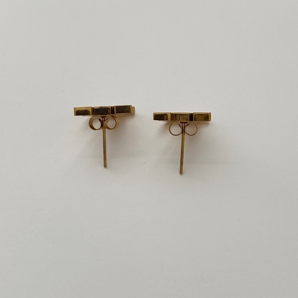 Gold Earrings - Picture 4 of 7